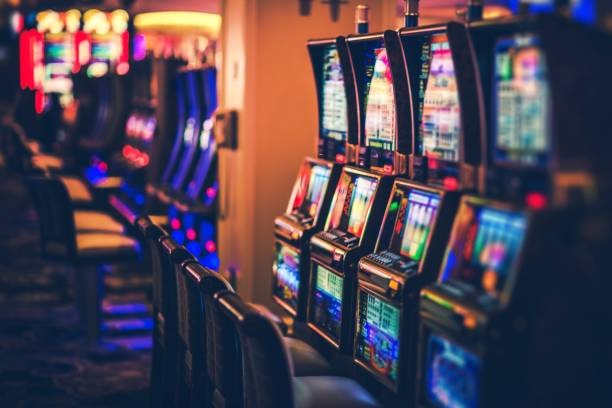 Multi-sport betting interface and league schedule