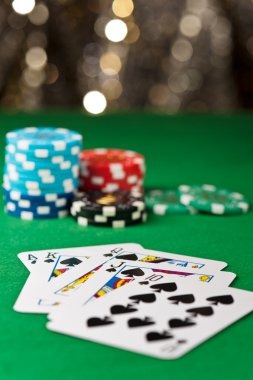 Detailed paytable and bonus features for Hood vs Wolf slot